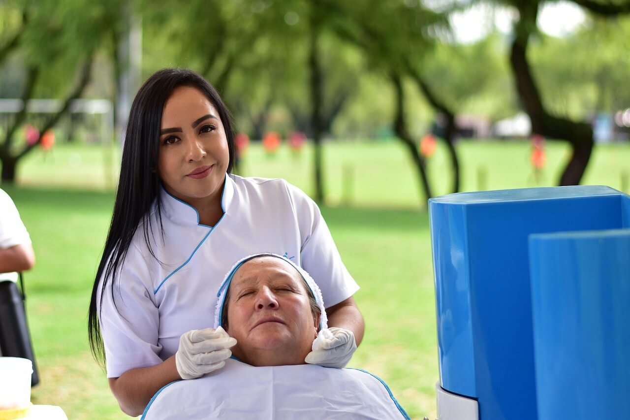 Why Laser Vein Removal is a Game-Changer for Derm Artisan
