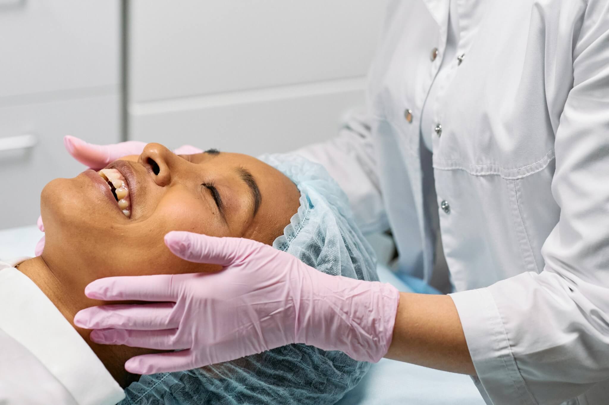Luxury Medspa NYC & Miami: Advanced Skin & Body Treatments at Derm Artisan