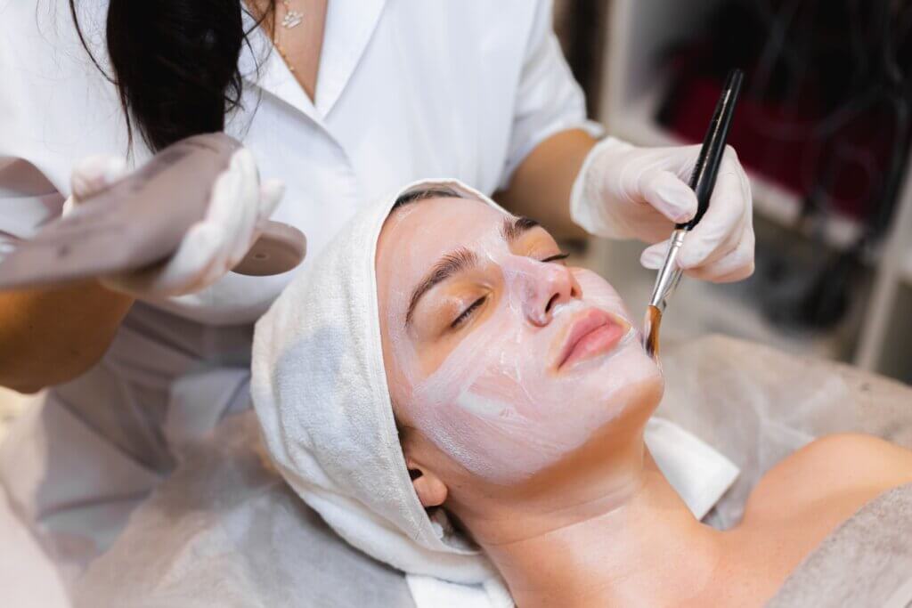 AquaGold Facial in NYC: The Ultimate Guide to This Luxury Treatment